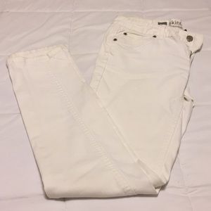 Premium white denim skinny jeans.