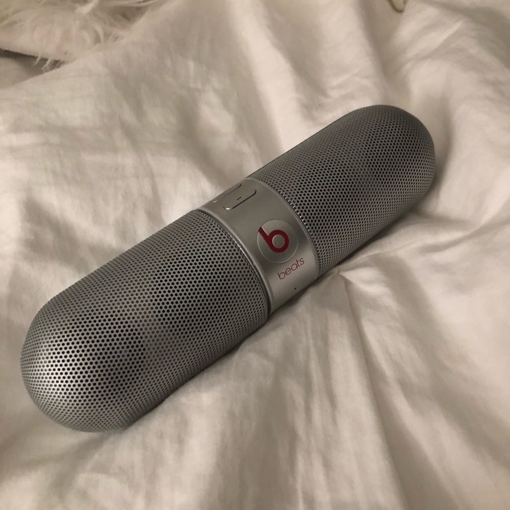 Beats pill