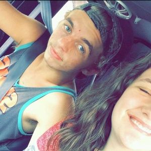 Meet your Posher, Cierra