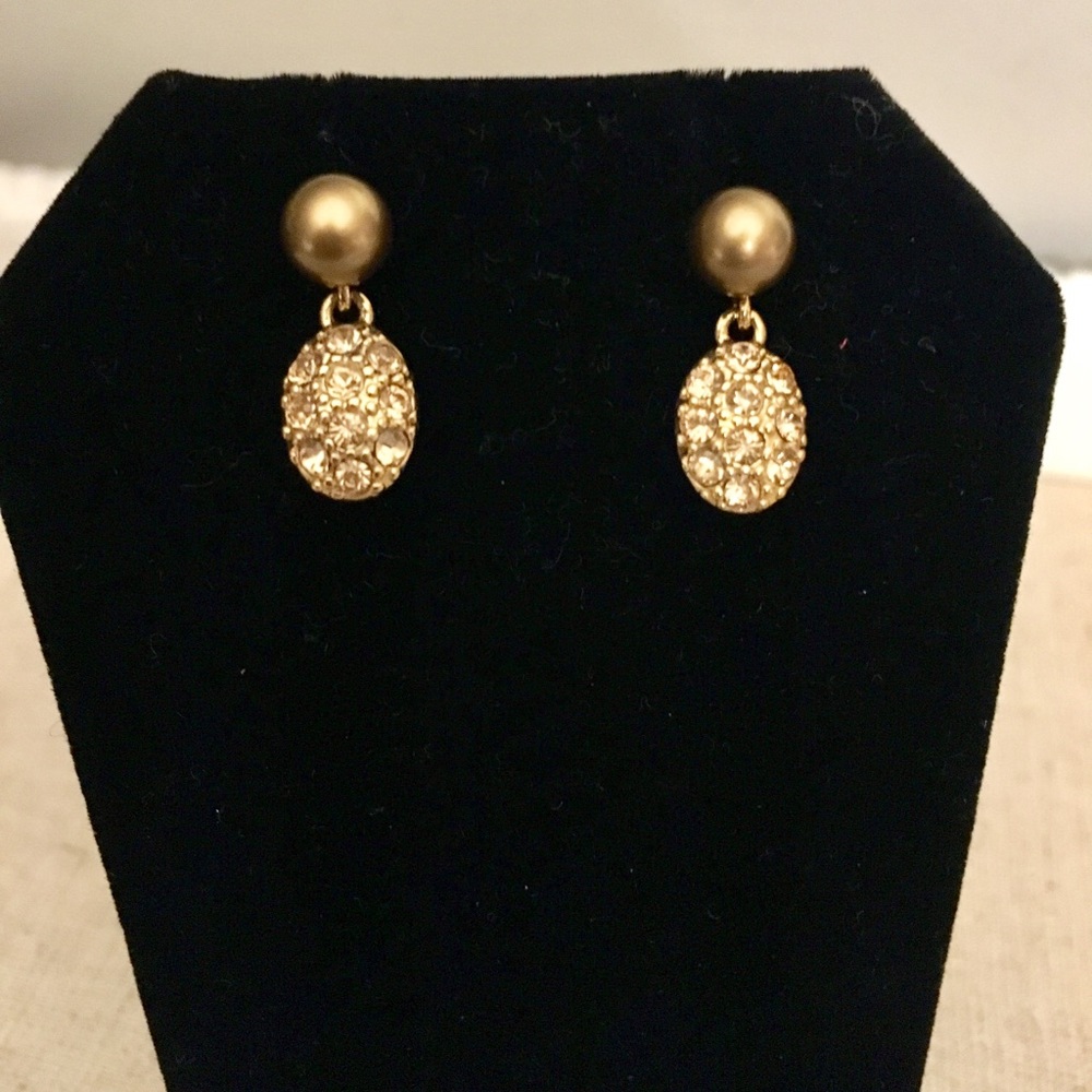 <SOLD>. Monet Champagne Pearl & Rhinestone Earrings.
