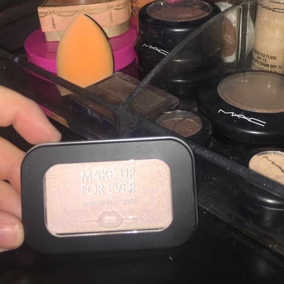 💎💎 Highlighter 💎💎 - Picture 1 of 3