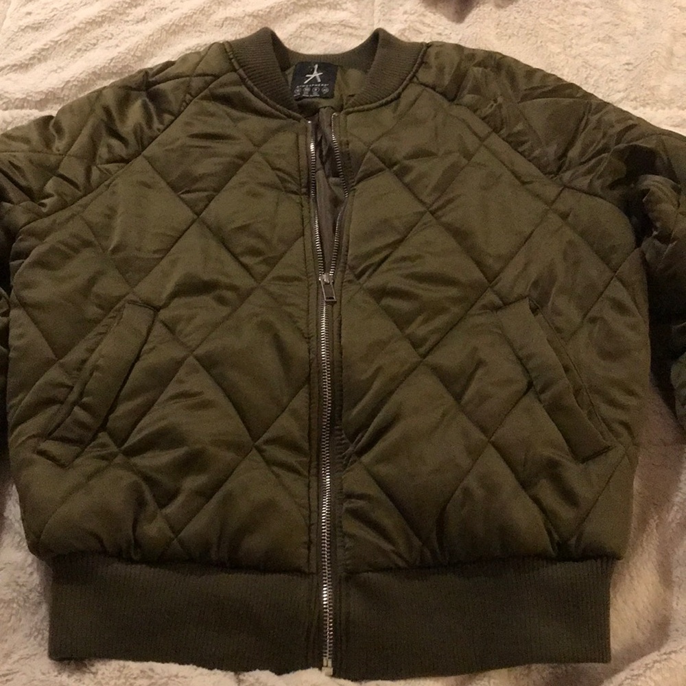 jacket - Picture 3 of 3