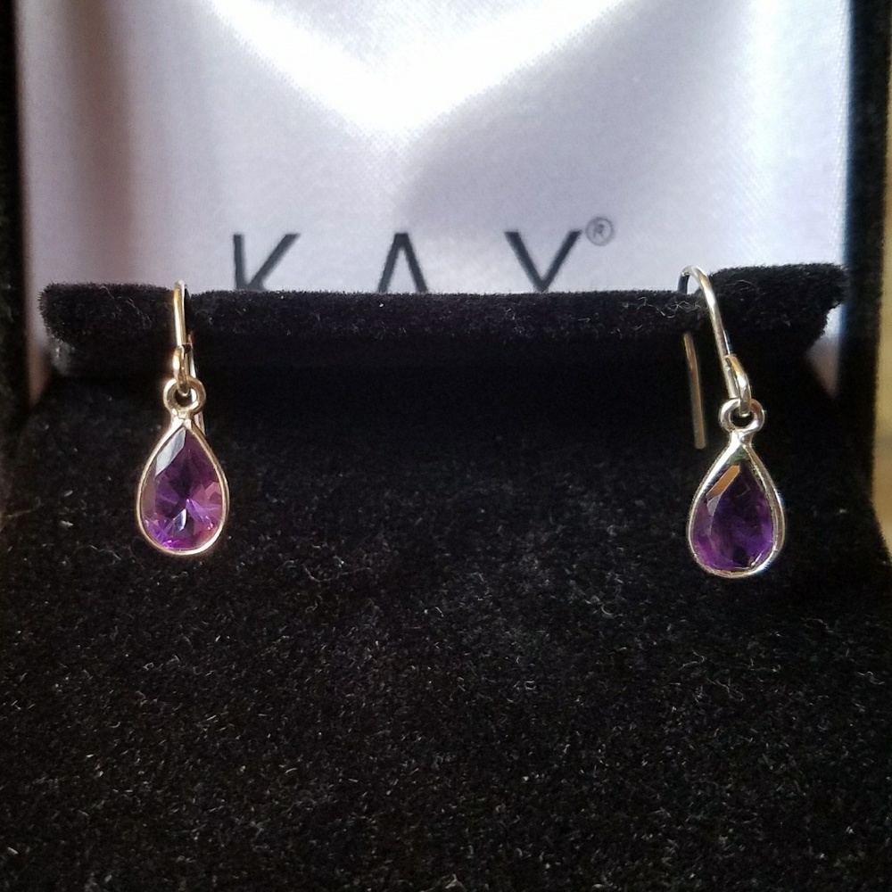Teardrop shape amethyst and silver earrings