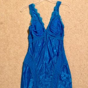 Bebe lace bodycon cocktail dress