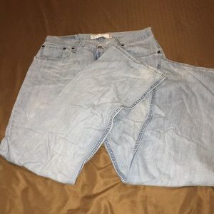 Men’s Light Wash Jeans