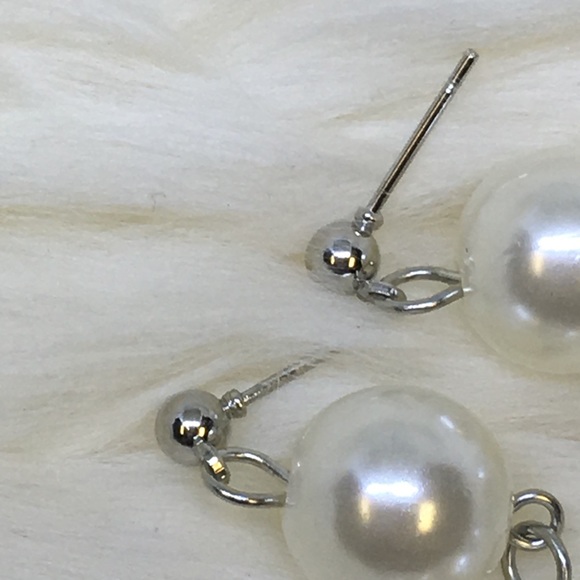 Classic Pearl Earrings (silver or gold) - Picture 5 of 8