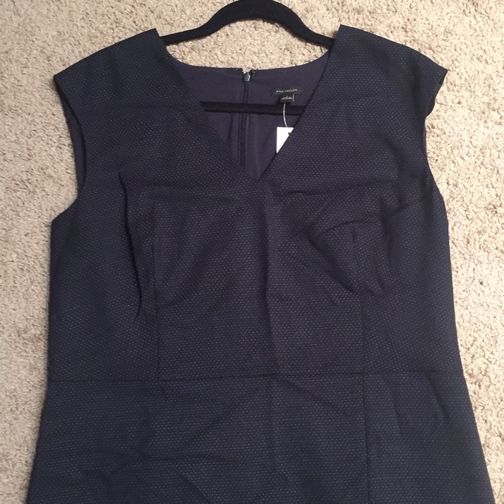 ANN TAYLOR navy pindot sheath dress