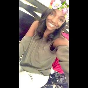 Meet your Posher, Brianna