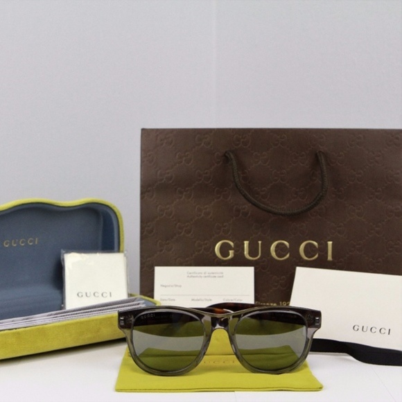 NWT Authentic Gucci Sunglasses 52MM Wayfarer - Picture 6 of 6