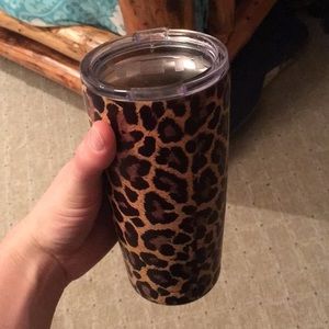 YETI TUMBLER