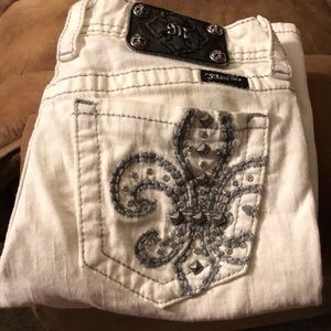 Miss Me white shorts