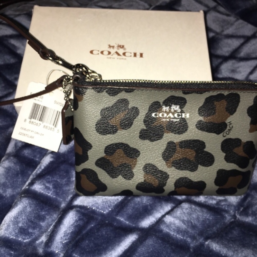 NWT Authentic Coach limited edition wristlet