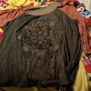 NWOT floral blouse