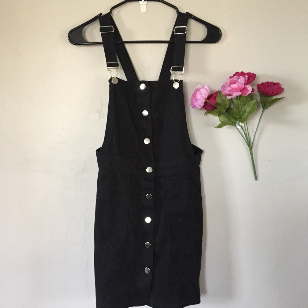 Overall dress