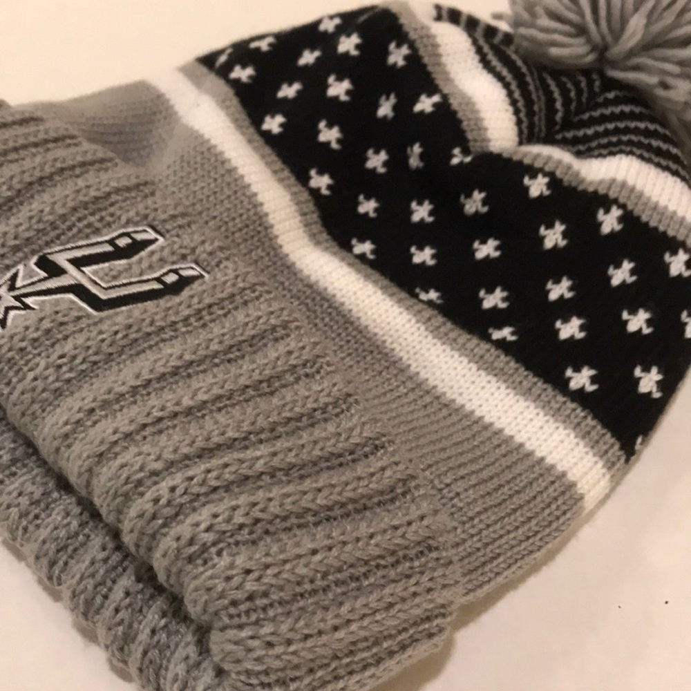 San Antonio Spurs knit beanie one size fits most - Picture 4 of 4