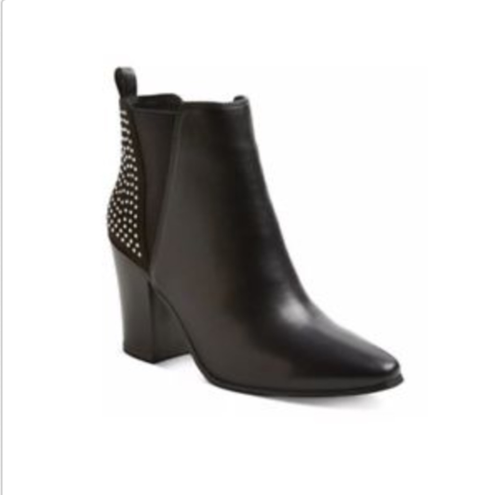 A+ Size 6 Cheyenne Black Booties Ankle Boots NWOT