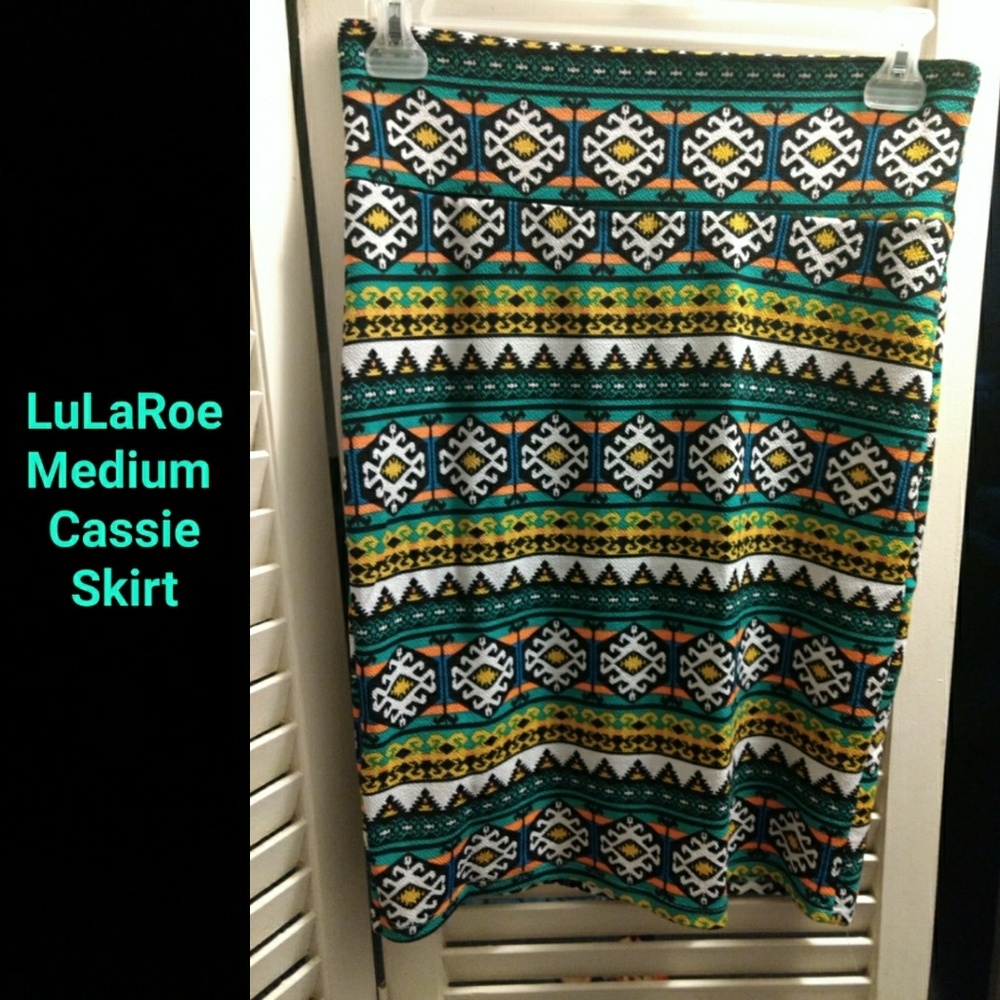 Medium LuLaRoe Striped Patterned Cassie Skirt
