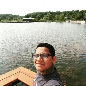 Meet your Posher, Moiz