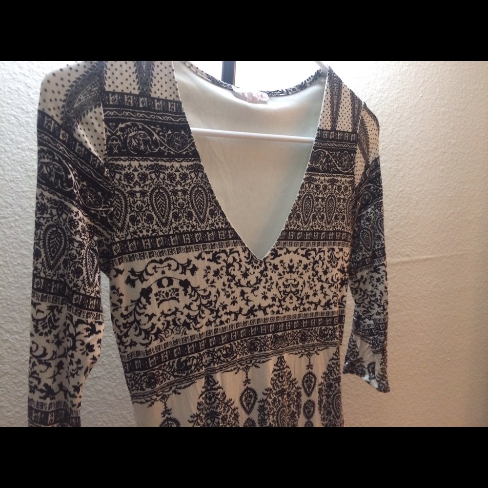 A'gaci printed bodycon dress!