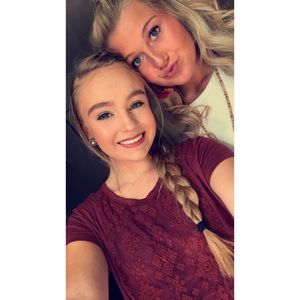 Meet your Posher, Camille