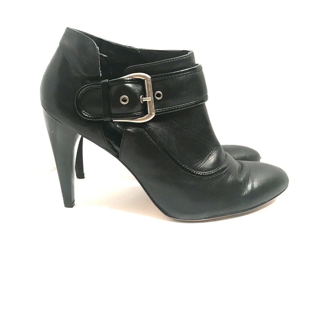 Nine West leather bootie 8.5