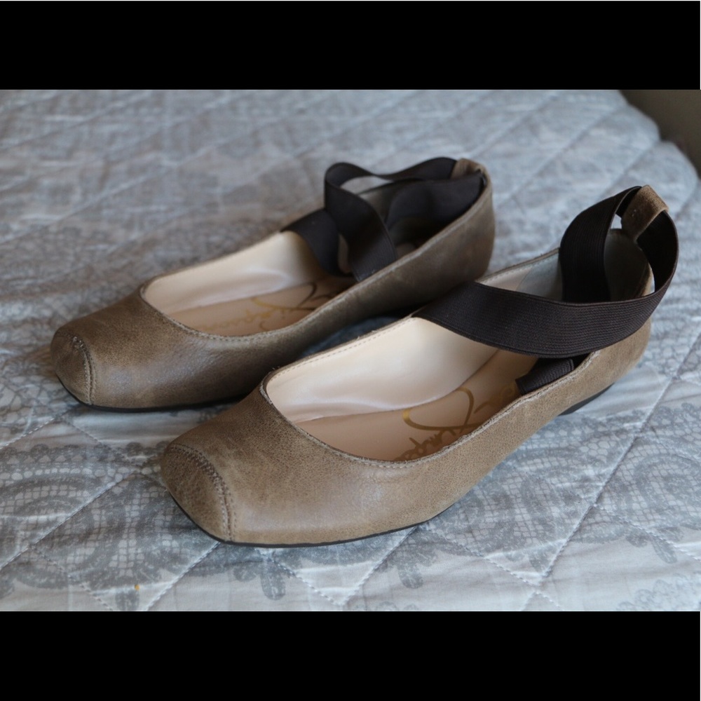 Jessica Simpson Mandalaye Elastic Ballet Flats