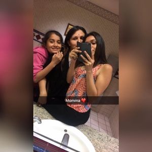 Meet your Posher, Edith