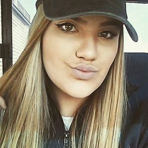 Meet your Posher, Allie