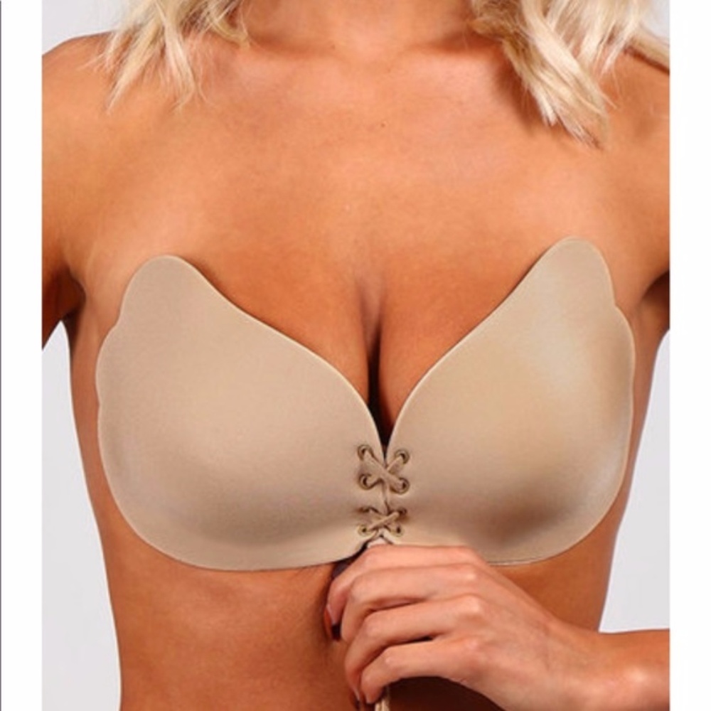 Nude Seamless 'Miracle' Silicone Bra - Nude