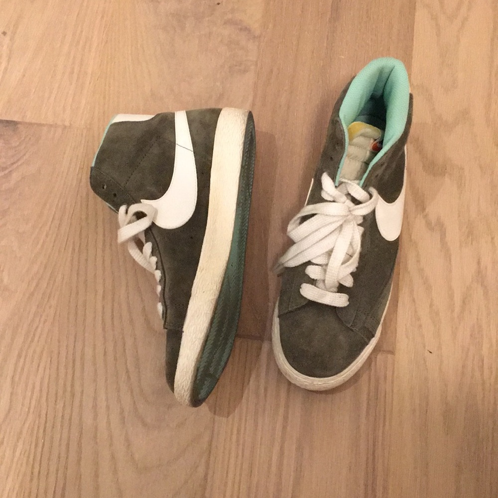Nike Blazer Sneakers