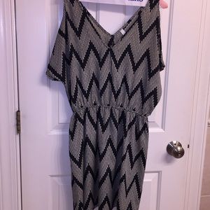 Black and white print dress