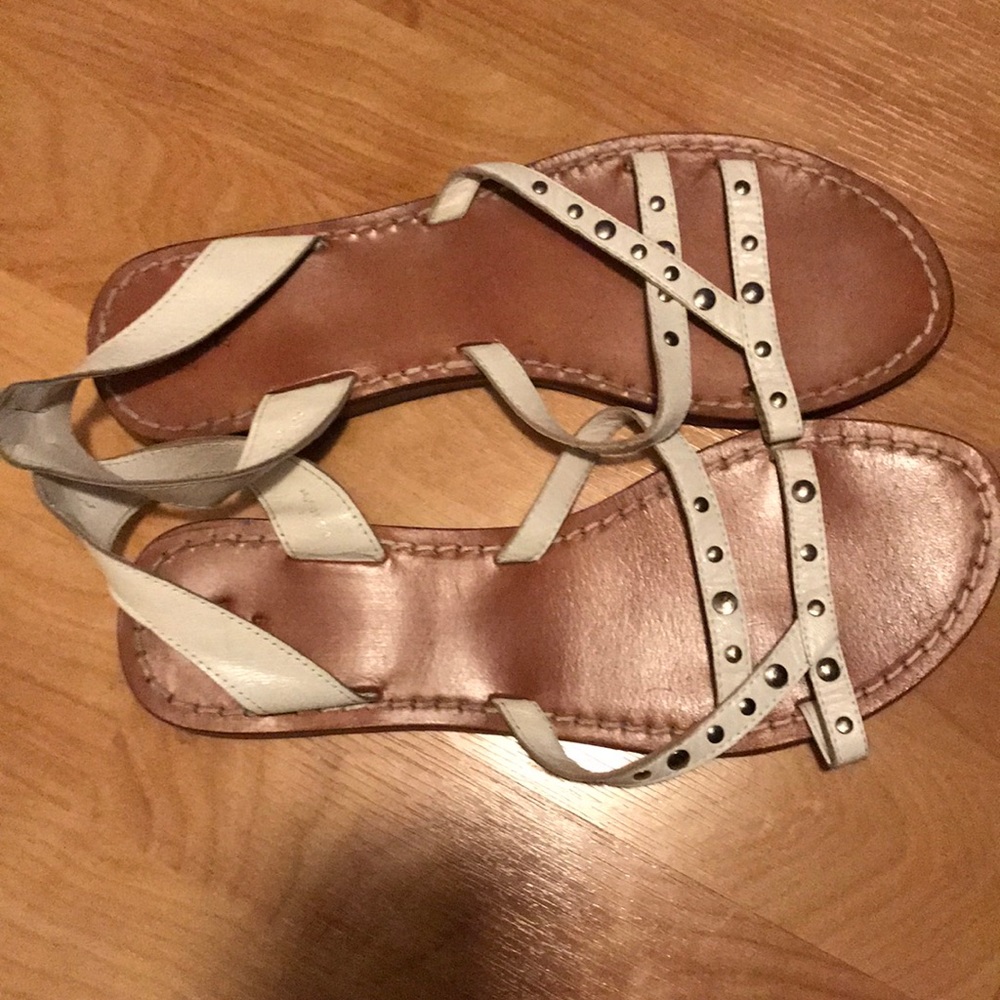 Women's white Zara flat sandals - size 39