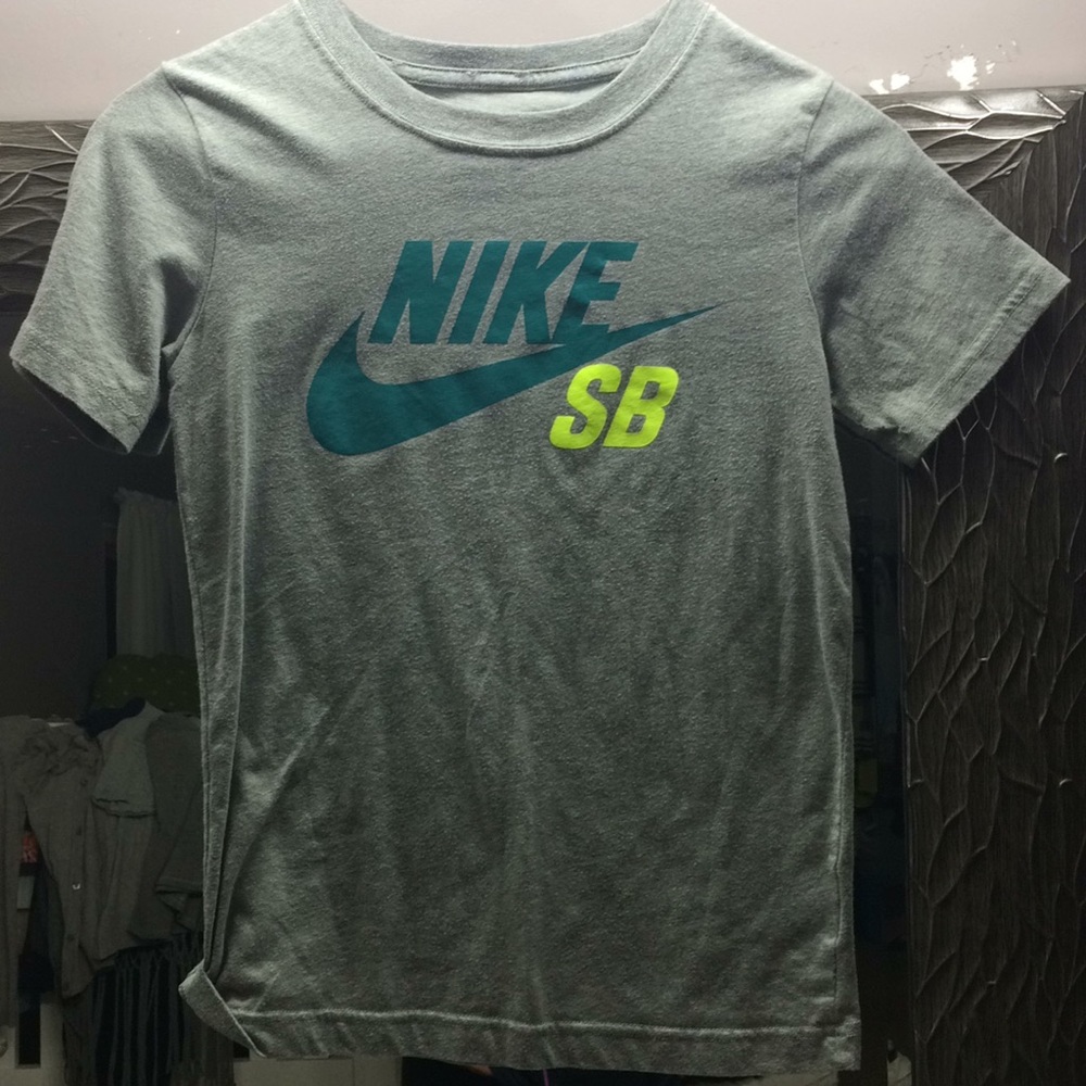 Nike shirt