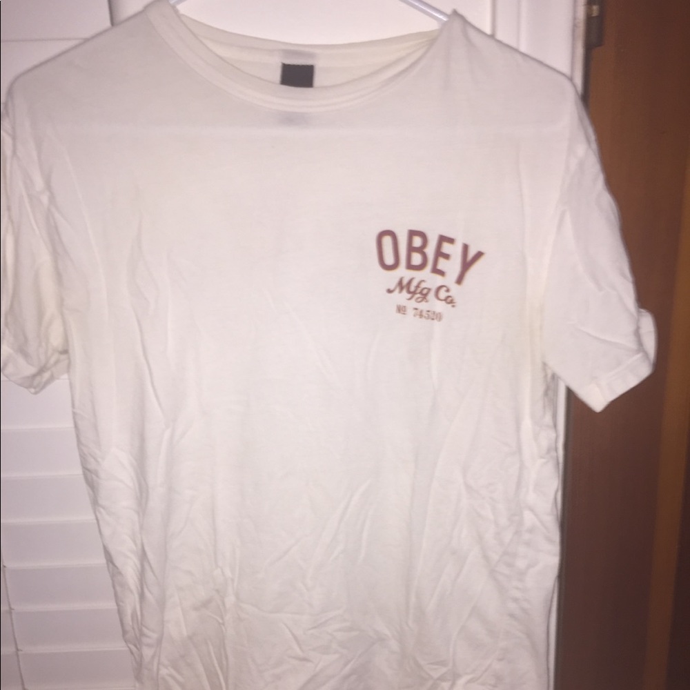 Obey t-shirt