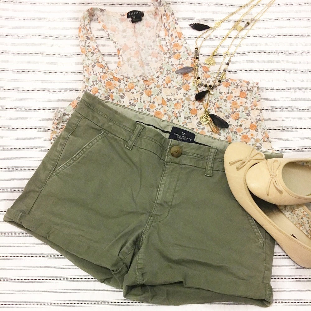 American Eagle green midi cuffed shorts