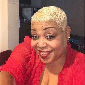 Meet your Posher, Rhonda