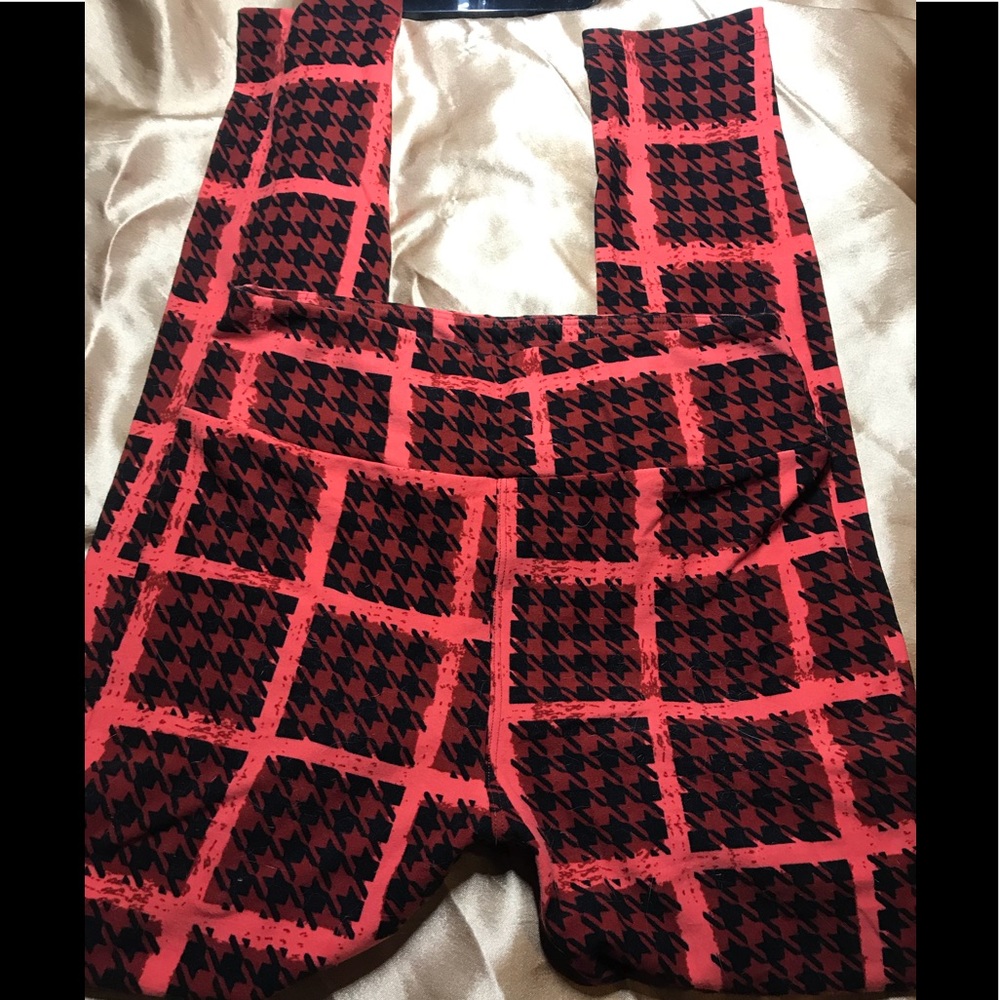 Checkered LULAROE OS leggings