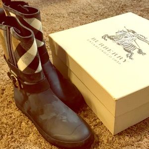Burberry rainboot
