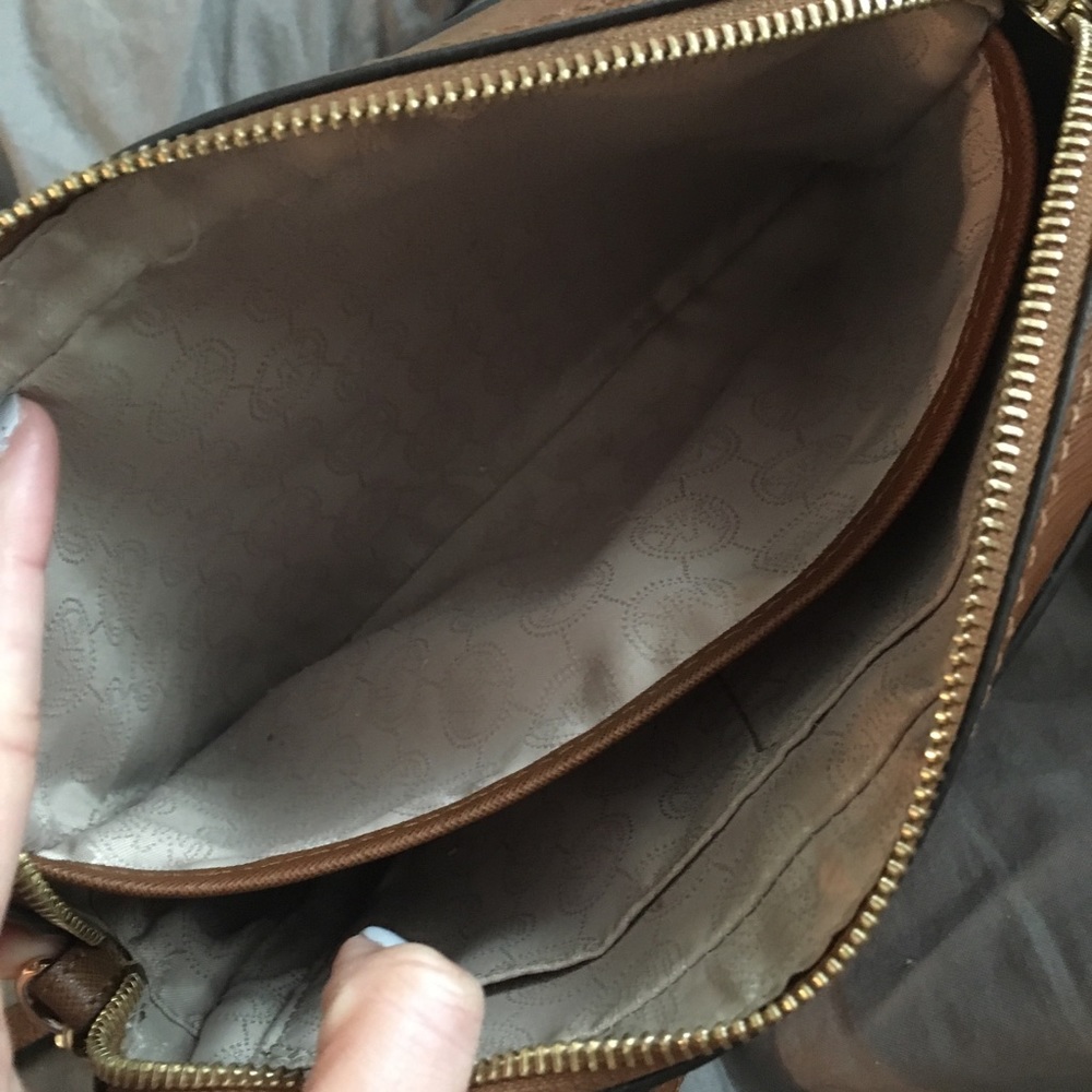 Michael Kors Bag - Picture 5 of 8