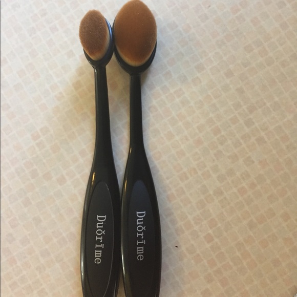 Makeup/Parfum Bundle - Picture 5 of 5