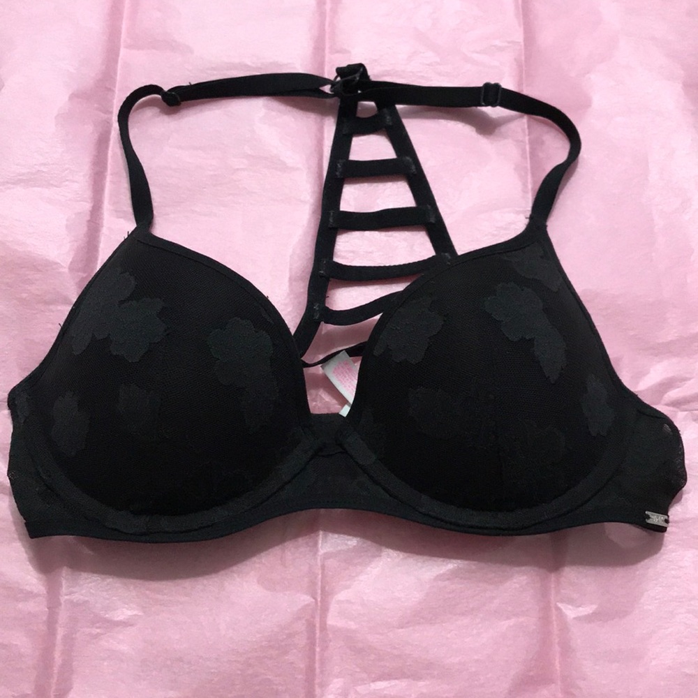 black bra w/ flower mesh