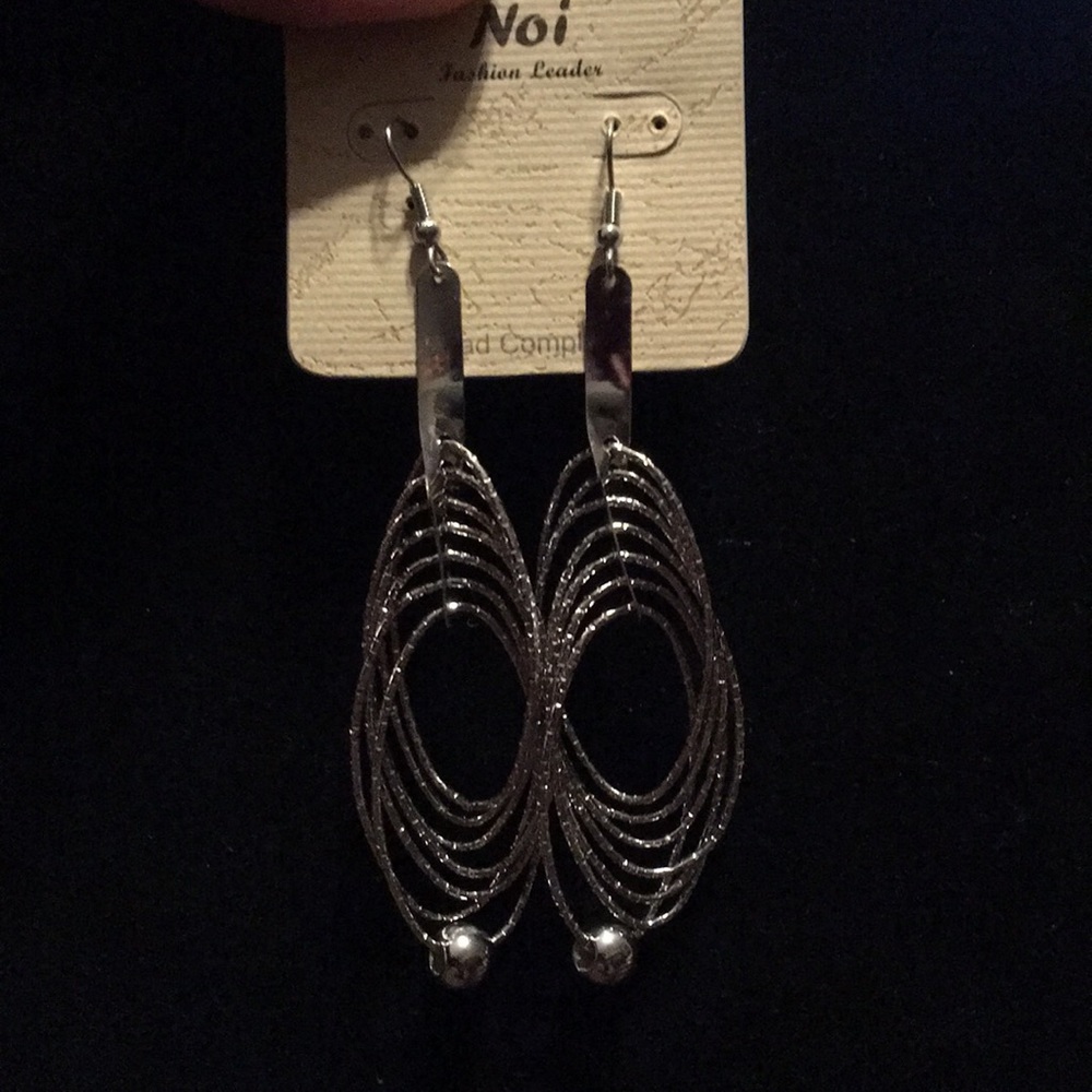 Silver Tone Dangling Pierced Earrings