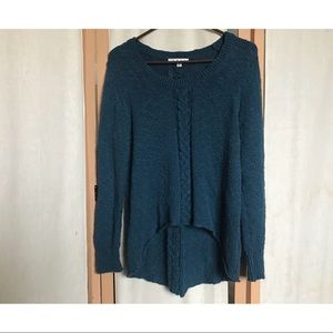 💞SALE💞CAbi High-Low Pullover Sweater