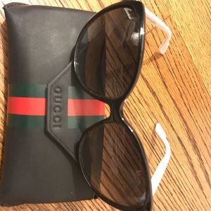 Gucci Womans sunglasses authentic!!!!