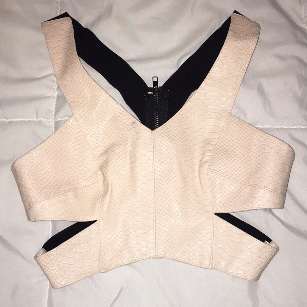Crop top