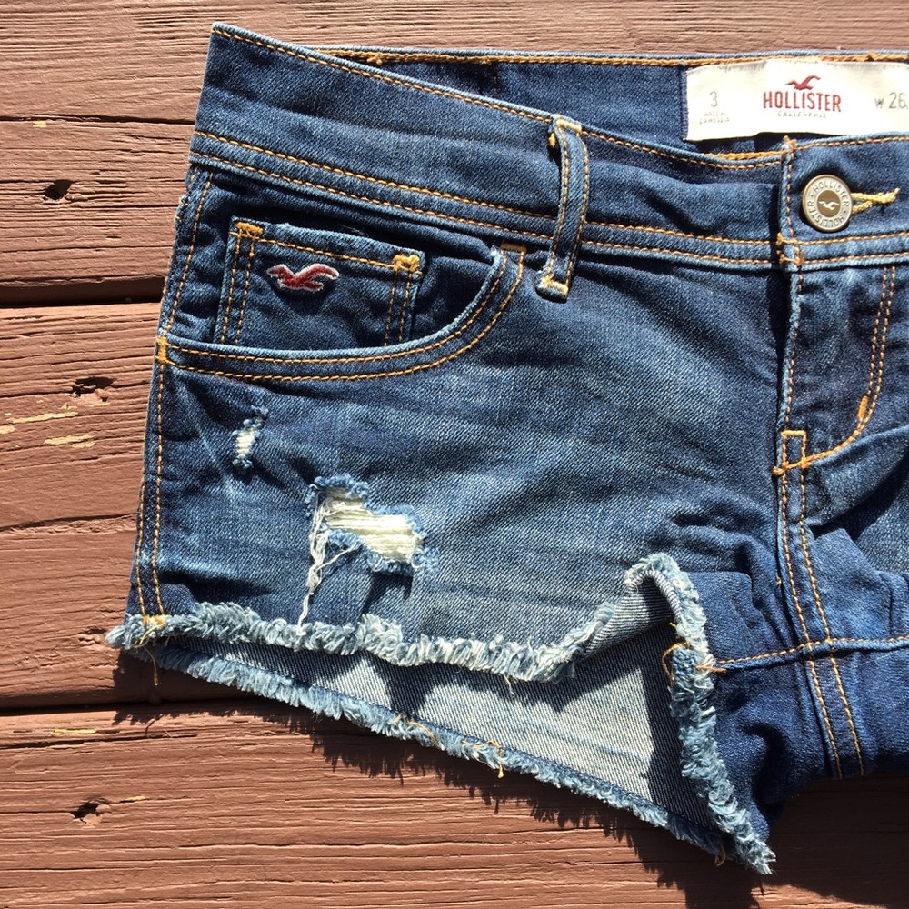 NWOT Hollister Jean Shorts - Picture 1 of 5