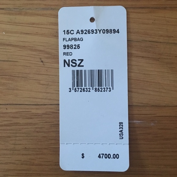 SOLD. Chanel, new medium, boy bag in patent red. - Picture 7 of 8