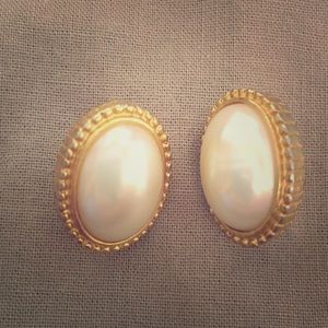 Gold Pearl Earrings