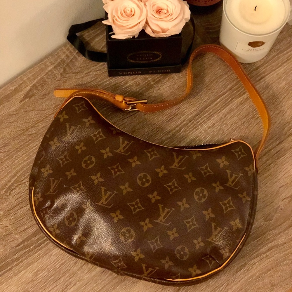 Louis Vuitton Monogram Croissant MM