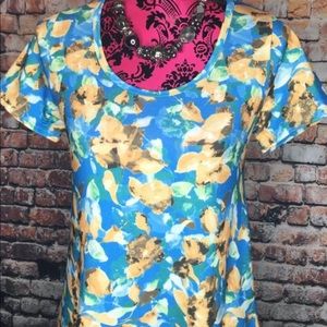 LuLaRoe XS Classic T